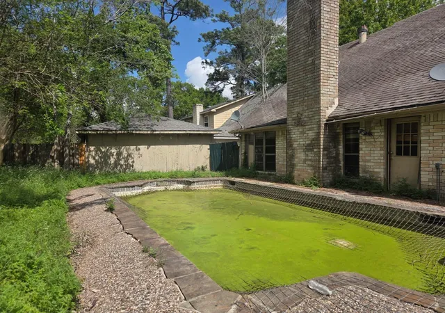 5th image of 6911 Oak Bough Dr, Houston, TX 77088 | MLS# 56977251
