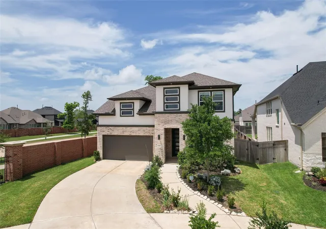 Photo 2 of Single family home for sale at 1303 Willow Walk Dr, Missouri City, TX 77459 | MLS# 96461329 | Listing updated on 2026-07-05