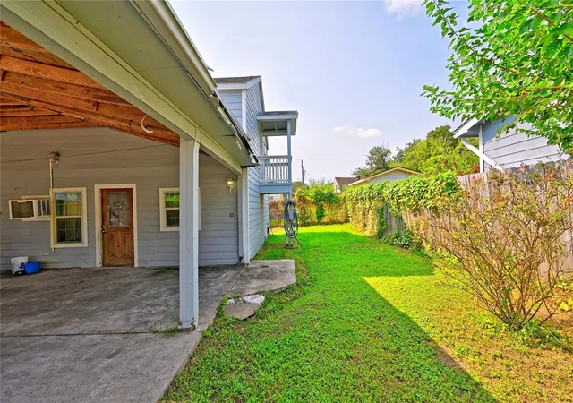 Photo 3 of Single family home for sale at 314 King St, Houston, TX 77022 | MLS# 68754080 | Listing updated on 2026-09-04