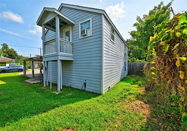 Photo 4 of Single family home for sale at 314 King St, Houston, TX 77022 | MLS# 68754080 | Listing updated on 2026-09-04