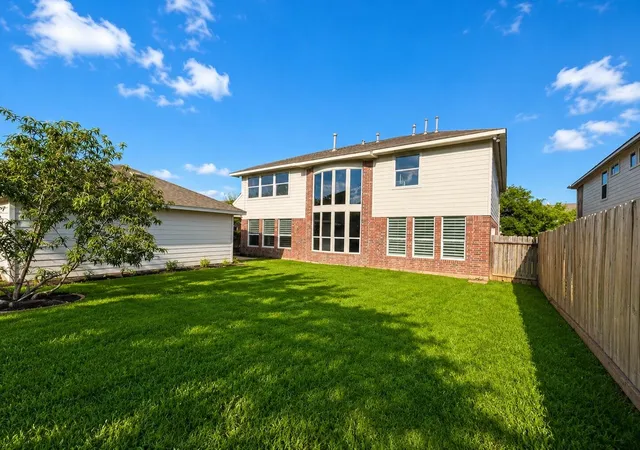 17th image of 24435 Split Rock Fls, Tomball, TX 77375 | MLS# 60135747