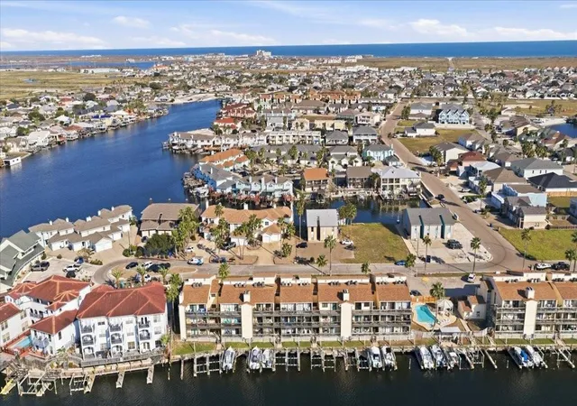 Homes for sale in Corpus Christi, TX | 15425 Fortuna Bay Dr Drive, Corpus Christi, TX 78418 | Houzeo