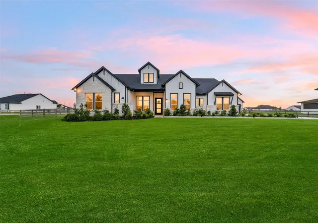 1st image of 2016 Prairie Meadow Trl, Waller, TX 77484 | MLS# 43992826
