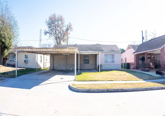 1st image of 423 Exchange St, Houston, TX 77020 | MLS# 52224459