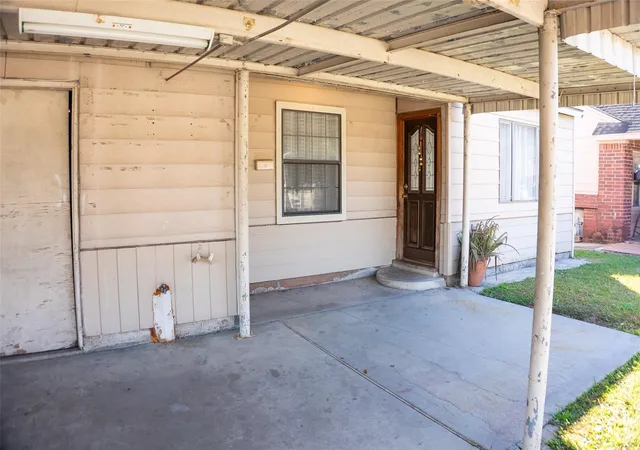 3rd image of 423 Exchange St, Houston, TX 77020 | MLS# 52224459
