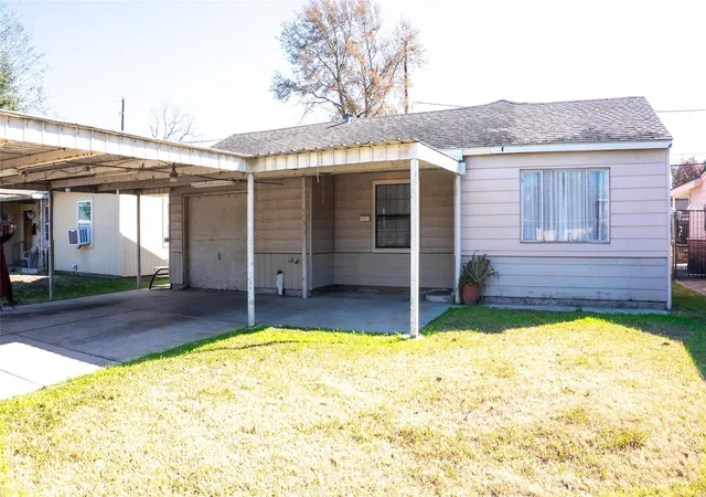 4th image of 423 Exchange St, Houston, TX 77020 | MLS# 52224459