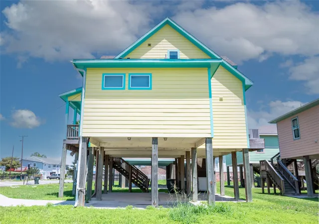 Photo 3 of Single family home for sale at 1728 69th Street, Galveston, TX 77551 | MLS# 10885094 | Listing updated on 2026-08-30