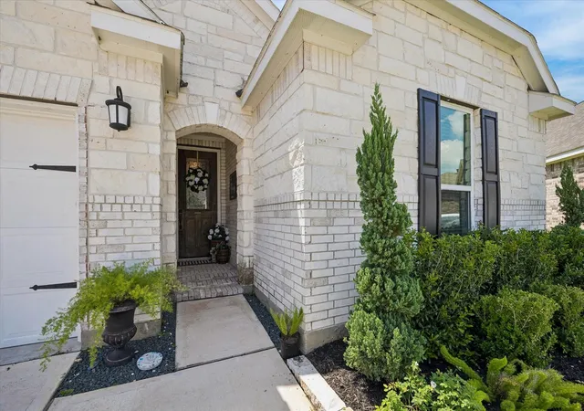 Photo 3 of Single family home for sale at 39200 Canyonville Ct, Magnolia, TX 77354 | MLS# 80708508 | Listing updated on 2026-09-18