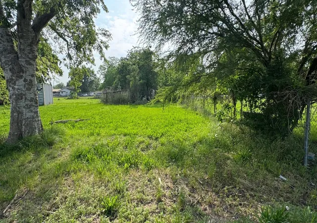 Photo 1 of Land for sale at 0 N Sam Brookins St, Sugar Land, TX 77498 | MLS# 45650799 | Listing updated on 2026-05-14