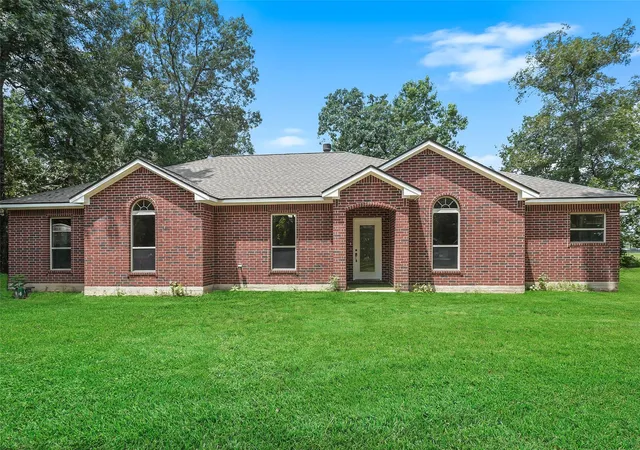Photo 2 of Single family home for sale at 14255 Amber Ln, Montgomery, TX 77316 | MLS# 64727579 | Listing updated on 2026-08-17
