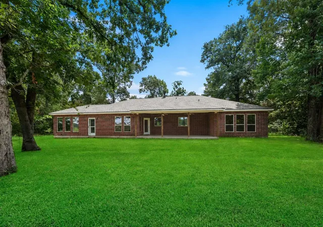 Photo 3 of Single family home for sale at 14255 Amber Ln, Montgomery, TX 77316 | MLS# 64727579 | Listing updated on 2026-08-17