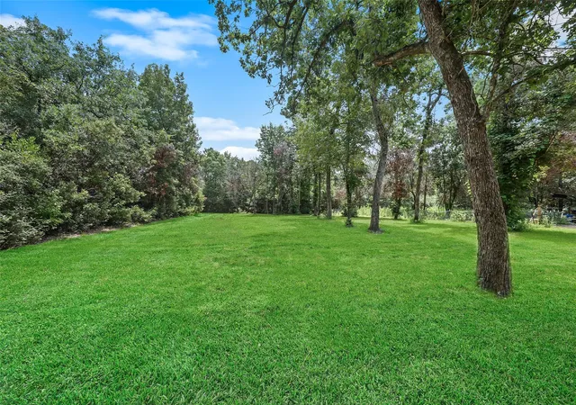 Photo 4 of Single family home for sale at 14255 Amber Ln, Montgomery, TX 77316 | MLS# 64727579 | Listing updated on 2026-08-17