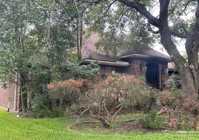 1st image of 2315 Willow Lake Dr, Houston, TX 77077 | MLS# 69177925