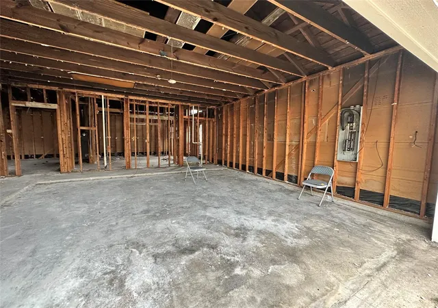 5th image of 2315 Willow Lake Dr, Houston, TX 77077 | MLS# 69177925