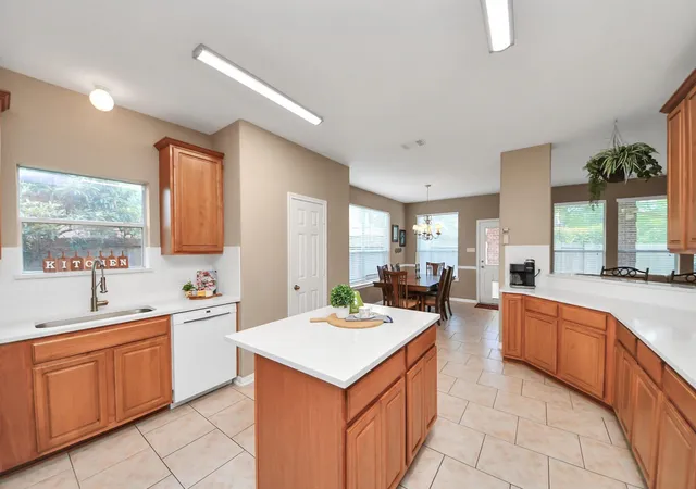 Photo 3 of Single family home for sale at 611 Mosman Ct, Houston, TX 77094 | MLS# 77982162 | Listing updated on 2026-09-01