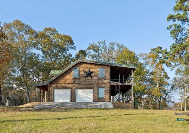 Photo 2 of Single family home for sale at 384 Lonesome Dove Trl, Trinity, TX 75862 | MLS# 14080261 | Listing updated on 2026-07-17