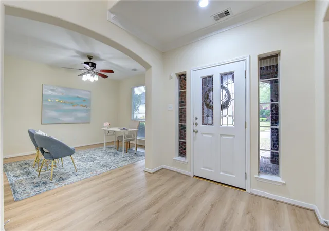 4th image of 2327 Centerbrook Ln, Katy, TX 77450 | MLS# 48696535