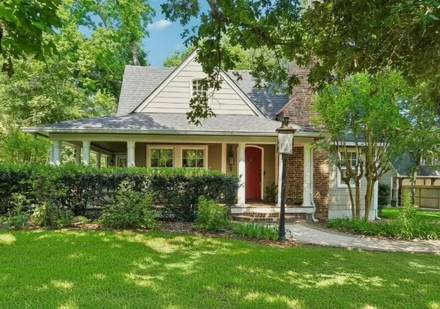 Photo 2 of Single family home for sale at 1693 Mohawk Dr, Montgomery, TX 77316 | MLS# 40680447 | Listing updated on 2026-09-08