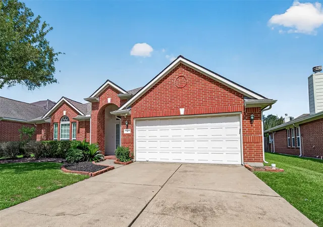Photo 3 of Sale Pending at 12619 Taylorwood Ln, Houston, TX 77070 | MLS# 97575863 | Listing updated on 2026-09-04