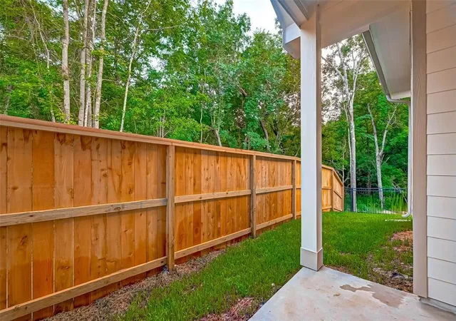 Photo 4 of Townhouse for sale at 211 S Spotted Fern Dr, Montgomery, TX 77316 | MLS# 45130668 | Listing updated on 2026-08-01