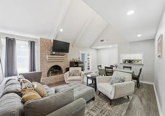 Photo 3 of Single family home for sale at 2051 Shadow Rock Dr, Kingwood, TX 77339 | MLS# 67898393 | Listing updated on 2026-08-26