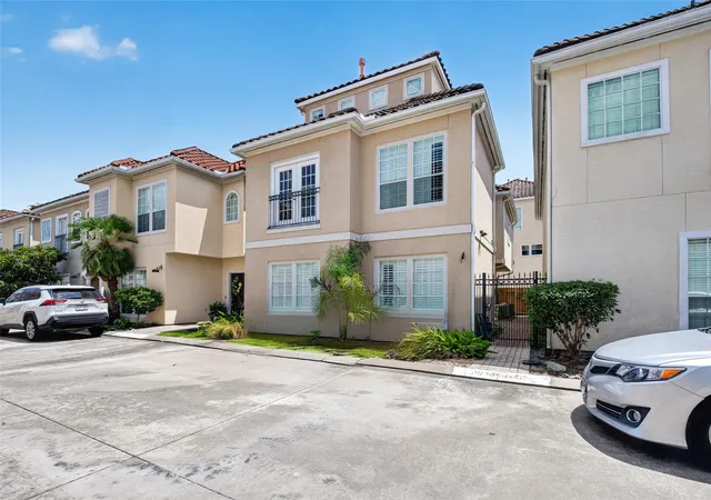 2nd image of 7131 Harmony Cvs, Houston, TX 77036 | MLS# 61859197