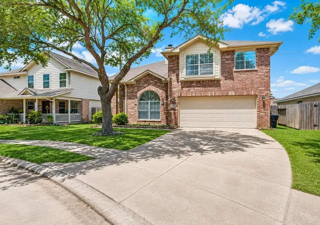 Photo 1 of Sale Pending at 15118 Gaines Meadow Ct, Houston, TX 77083 | MLS# 77629596 | Listing updated on 2026-09-20