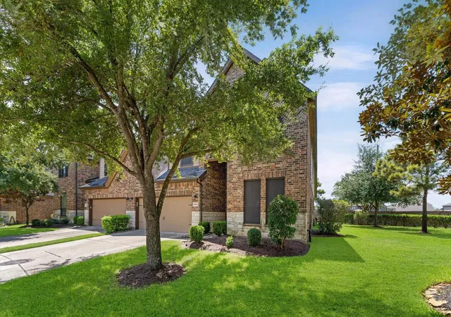 2nd image of 17805 Arapaho Hill Ln, Humble, TX 77346 | MLS# 75491187