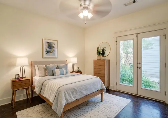 Photo 3 of Single family home for sale at 3230 La Branch St, Houston, TX 77004 | MLS# 7790971 | Listing updated on 2026-08-29