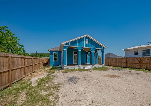 Photo 2 of Single family home for sale at 581 Road 51022, Cleveland, TX 77327 | MLS# 36714031 | Listing updated on 2026-08-15