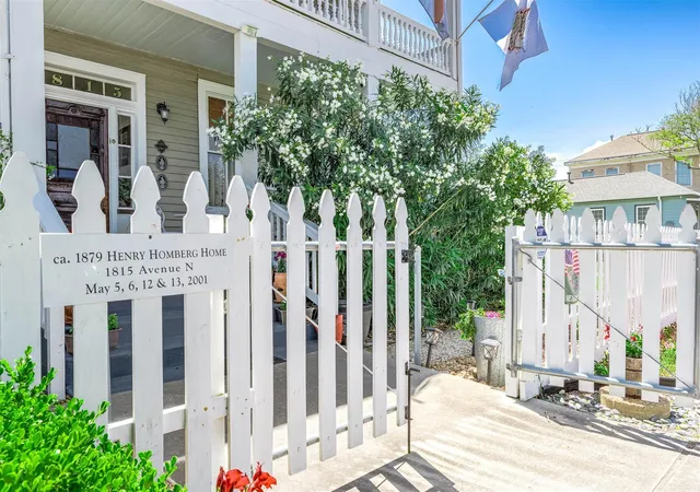 Photo 2 of Single family home for sale at 1815 Ursuline St, Galveston, TX 77550 | MLS# 19275000 | Listing updated on 2026-08-04