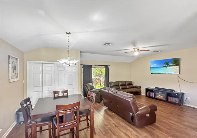 Photo 4 of Sale Pending at 704 S Market St, Flatonia, TX 78941 | MLS# 84756555 | Listing updated on 2026-09-25