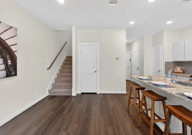 1st image of 9110 Highland Northern Wy, Houston, TX 77088 | MLS# 44383025