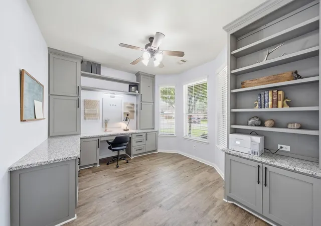 Photo 4 of Sale Pending at 8911 Henrico Ln, Rosenberg, TX 77469 | MLS# 16435116 | Listing updated on 2026-10-01