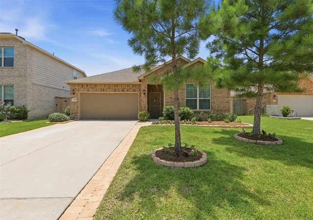 Photo 2 of Sale Pending at 9739 Birdsnest Ct, Spring, TX 77379 | MLS# 87608303 | Listing updated on 2026-08-29