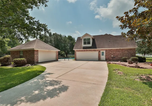 Photo 43 of Single family home for sale at 19907 Stone Lake Cir, Tomball, TX 77377 | MLS# 13844559 | Listing updated on 2026-08-25