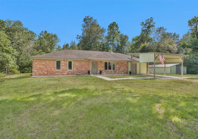 2nd image of 586 Diggs Rd Rd, Willis, TX 77378 | MLS# 55979748