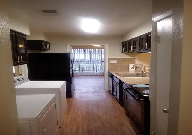 5th image of 12728 Bexley Dr #2728, Houston, TX 77099 | MLS# 82212258