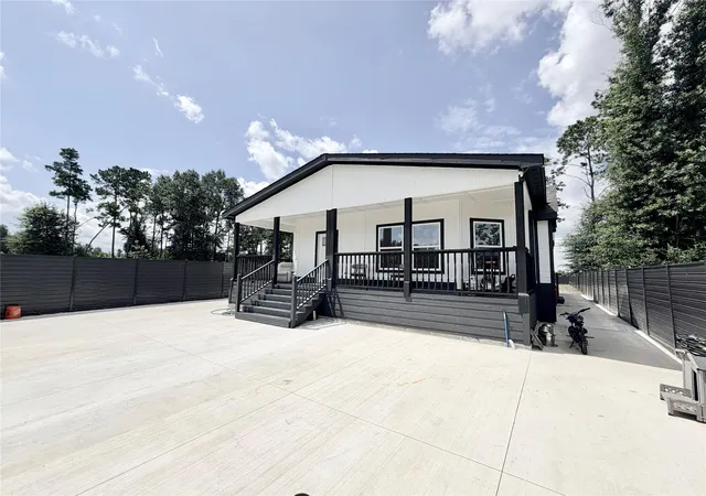 Photo 3 of Single family home for sale at 2320 Road 5836, New Caney, TX 77357 | MLS# 47268627 | Listing updated on 2026-07-04