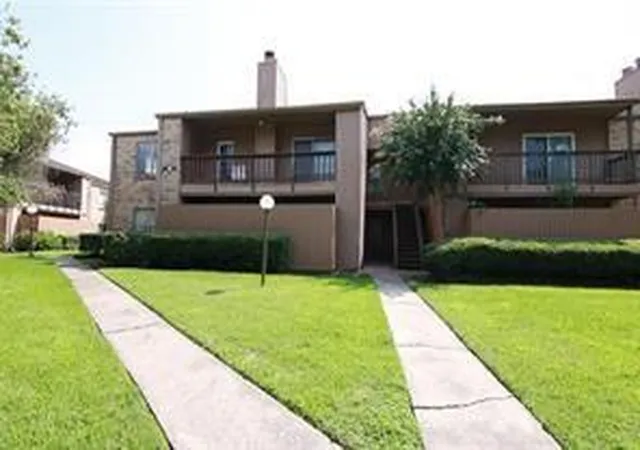 Photo 3 of Condo for sale at 10555 Turtlewood Ct #1712, Houston, TX 77072 | MLS# 66528696 | Listing updated on 2026-07-15