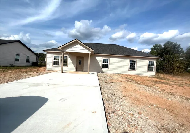Photo 2 of Single family home for sale at 17539 Reno Rd, Conroe, TX 77306 | MLS# 49362616 | Listing updated on 2026-04-16