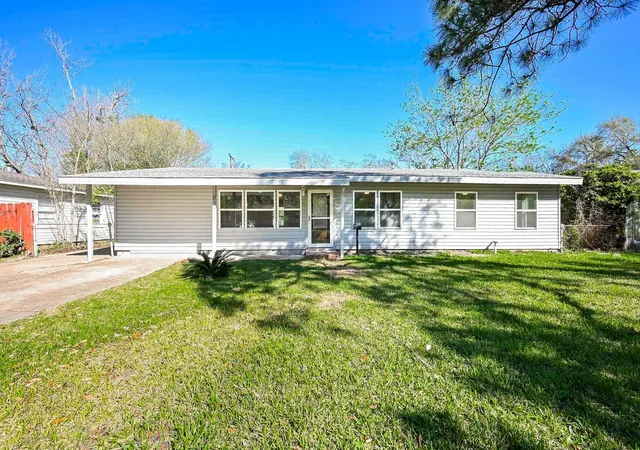 Homes for sale in Texas City, TX | 804 23rd Ave N, Texas City, TX 77590 | MLS# 85791736