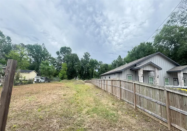 Photo 3 of Land for sale at 9016 Sherburne St, Houston, TX 77016 | MLS# 95436844 | Listing updated on 2026-07-08