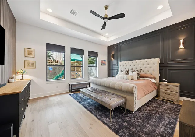 Photo 3 of Single family home for sale at 1313 Thornton Rd, Houston, TX 77018 | MLS# 87107275 | Listing updated on 2026-10-04