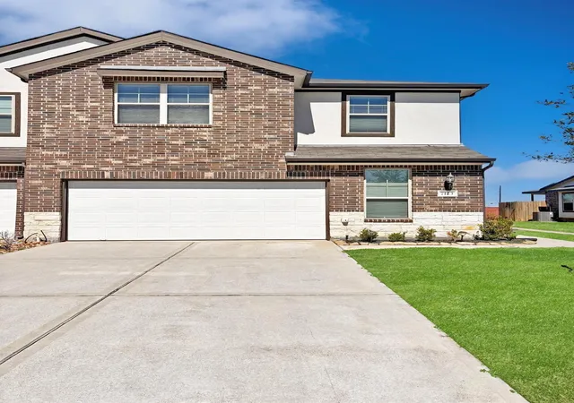 2nd image of 7123 Elgin St, Pearland, TX 77584 | MLS# 89901653