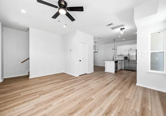 5th image of 2024 Hampton St #A B, Houston, TX 77088 | MLS# 63008581