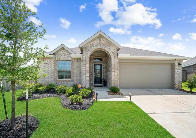 Photo 3 of Single family home for sale at 7406 Hillside Arbor Dr, Katy, TX 77493 | MLS# 30260370 | Listing updated on 2026-09-06