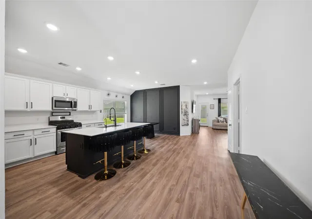 Photo 4 of Single family home for sale at 7406 Hillside Arbor Dr, Katy, TX 77493 | MLS# 30260370 | Listing updated on 2026-09-06