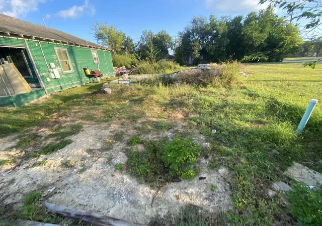 Photo 1 of Land for sale at 3511 Farmer St, Houston, TX 77020 | MLS# 89652149 | Listing updated on 2026-06-09