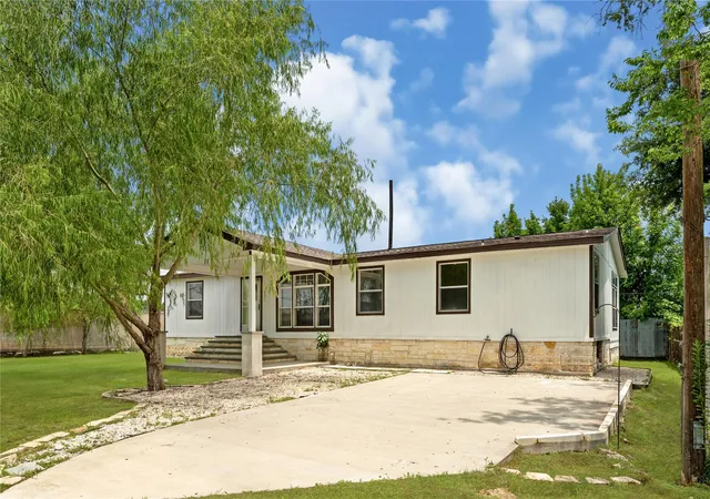Photo 1 of Sale Pending at 9623 Meadowvine Dr, Houston, TX 77044 | MLS# 78150612 | Listing updated on 2026-09-16